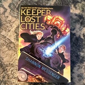 Keeper of the Lost Cities Book by Shannon Messenger
